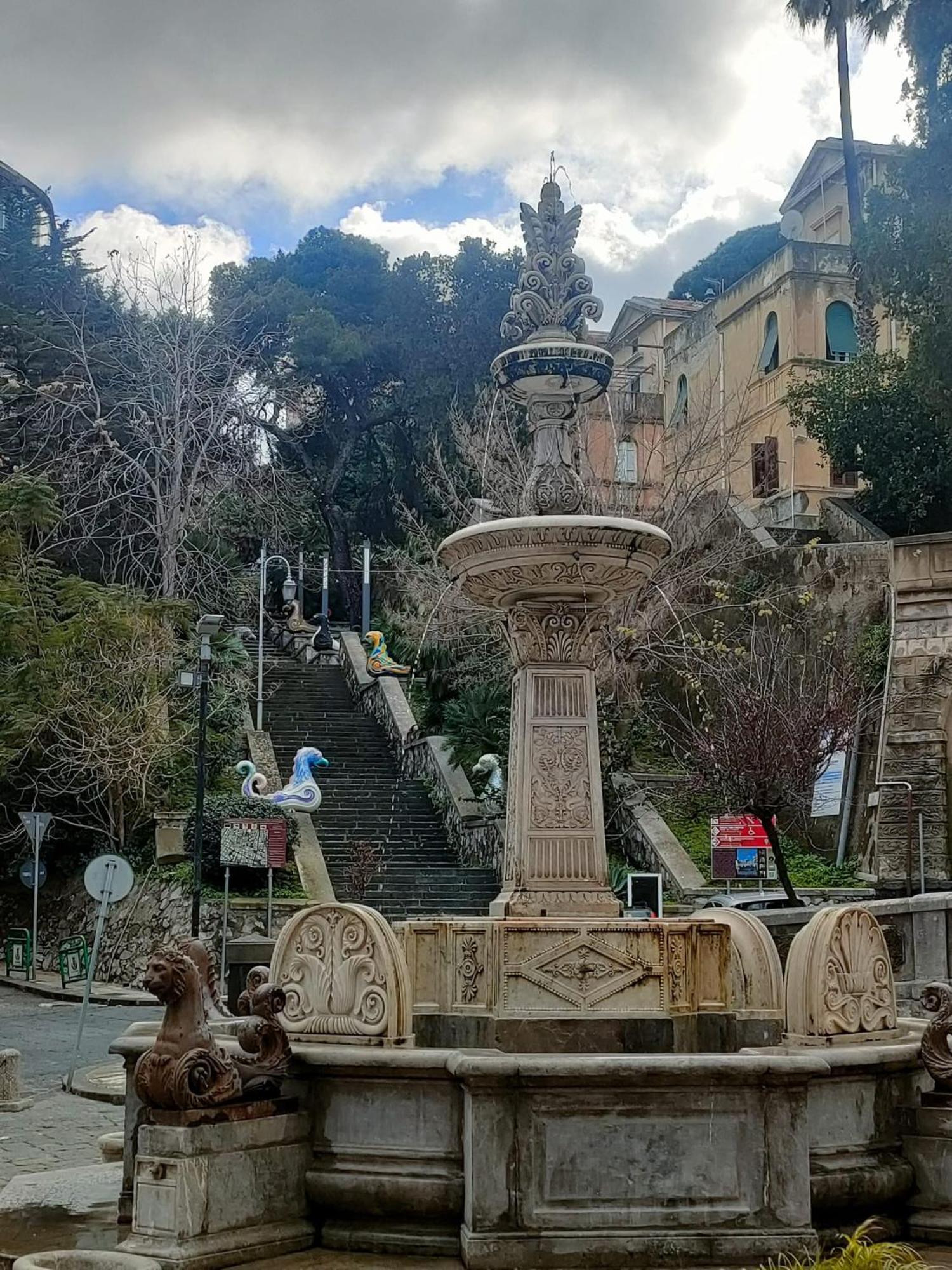 Fontana Falconieri Boutique Hotel Messina Exterior photo